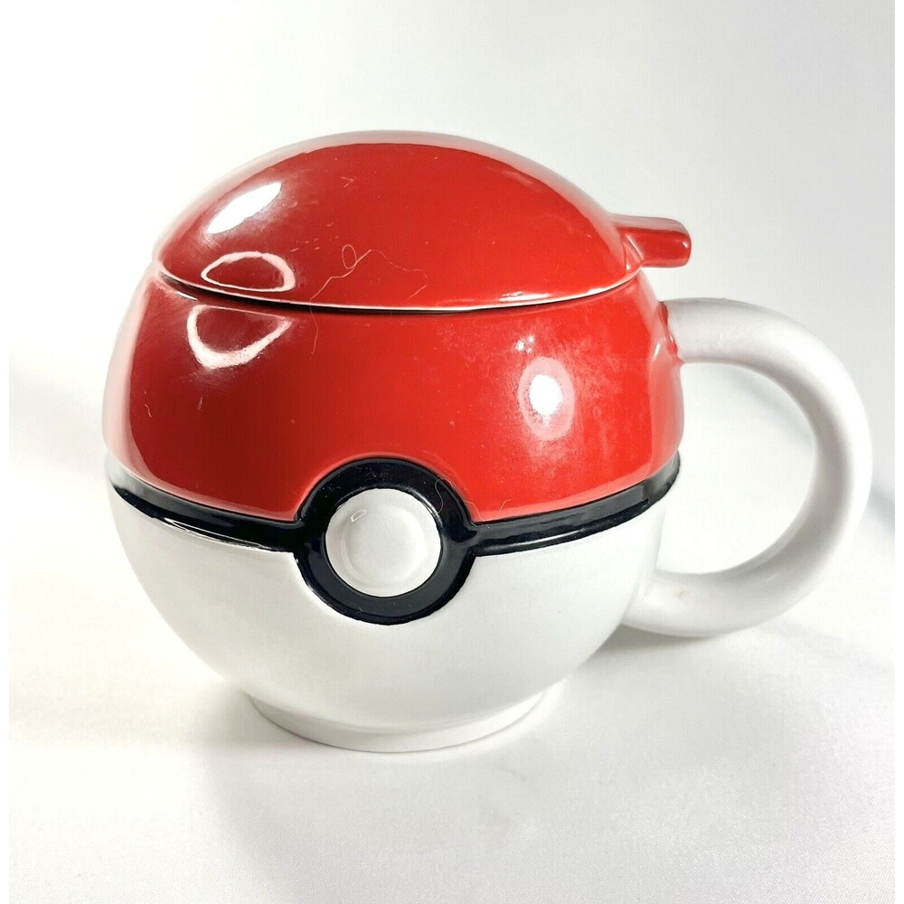 Pokémon GO Just Funky Ceramic Mug With Lid Red POKEBALL 16oz